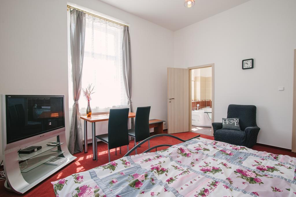 Guest House U Zlateho Jelena Zinkovy Room photo