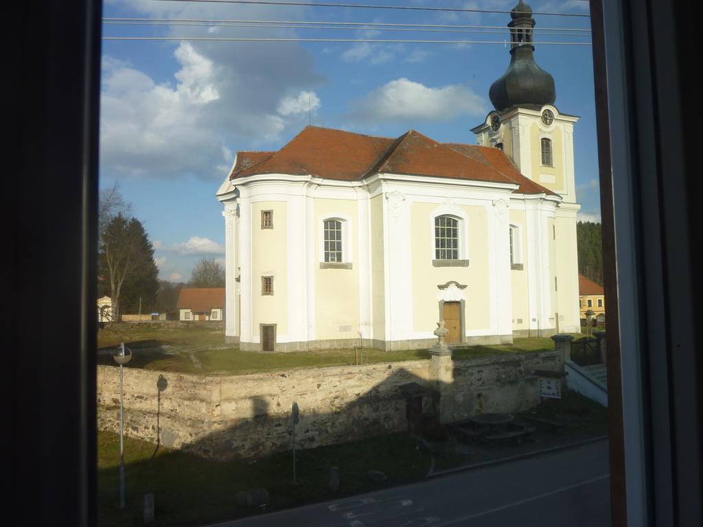 Guest House U Zlateho Jelena Zinkovy Exterior photo